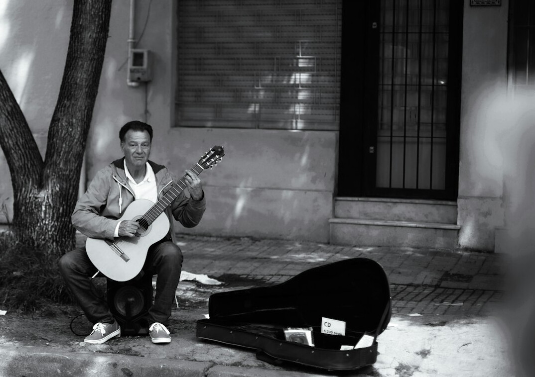 uruguayan singer performing live